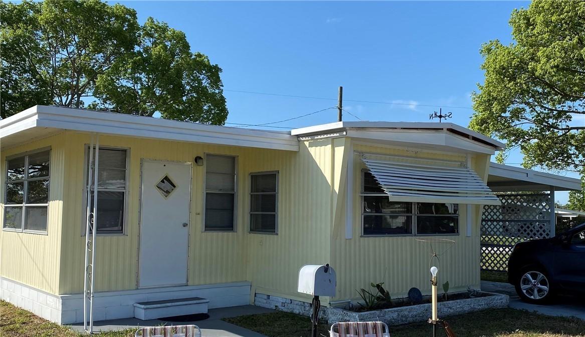 1611 Southshore Dr., Tavares, FL 32778