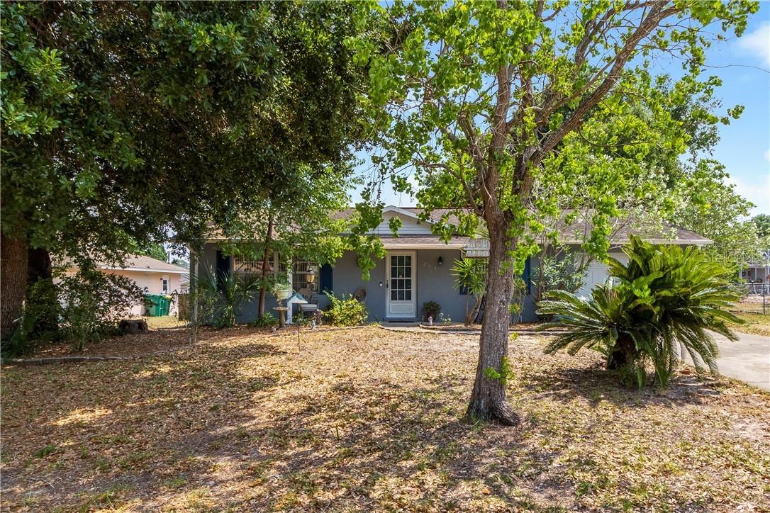 201 Cricket Hollow Ln., Eustis, FL 32726