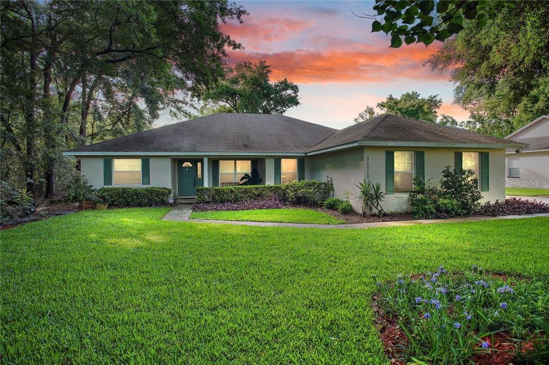 31010 Interlachen Dr., Sorrento, FL 32776