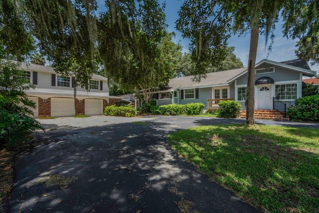 1099 Grove Ave., Mount Dora, FL 32757