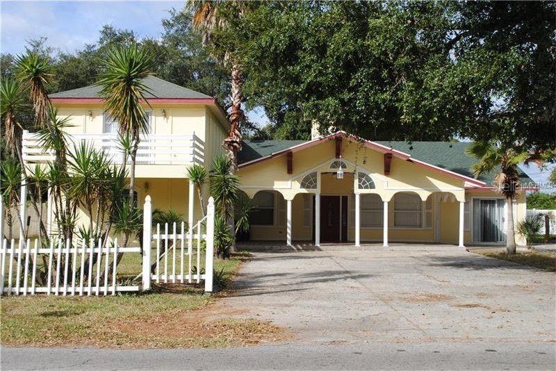 4150 Lake Saunders Dr., Mount Dora, FL 32757