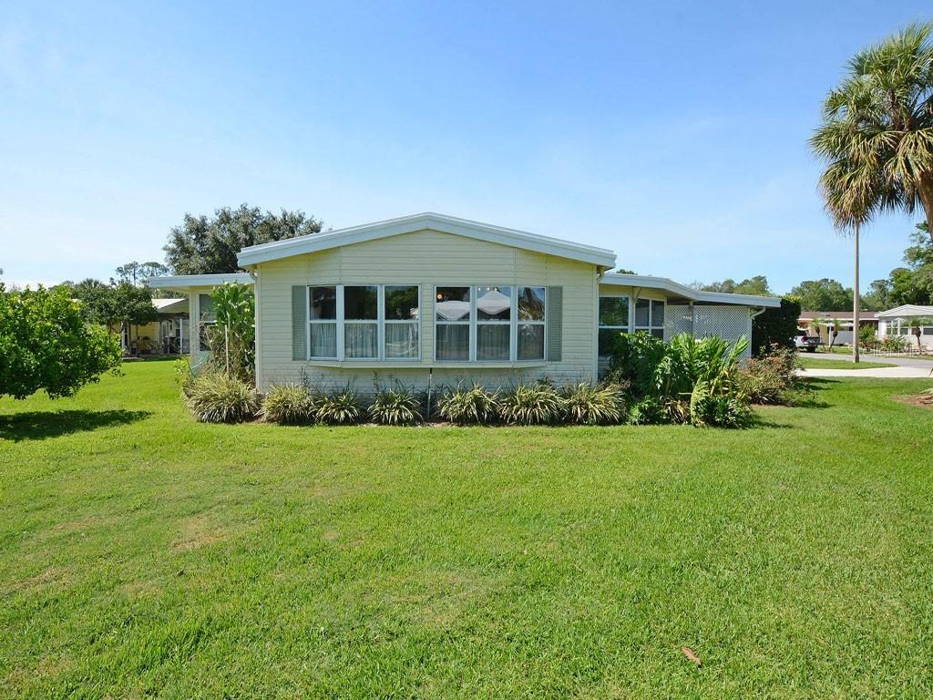 451 Fox Run Blvd., Tavares, FL 32778