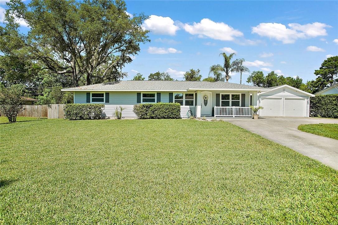 855 N Sunset Dr., Mount Dora, FL 32757