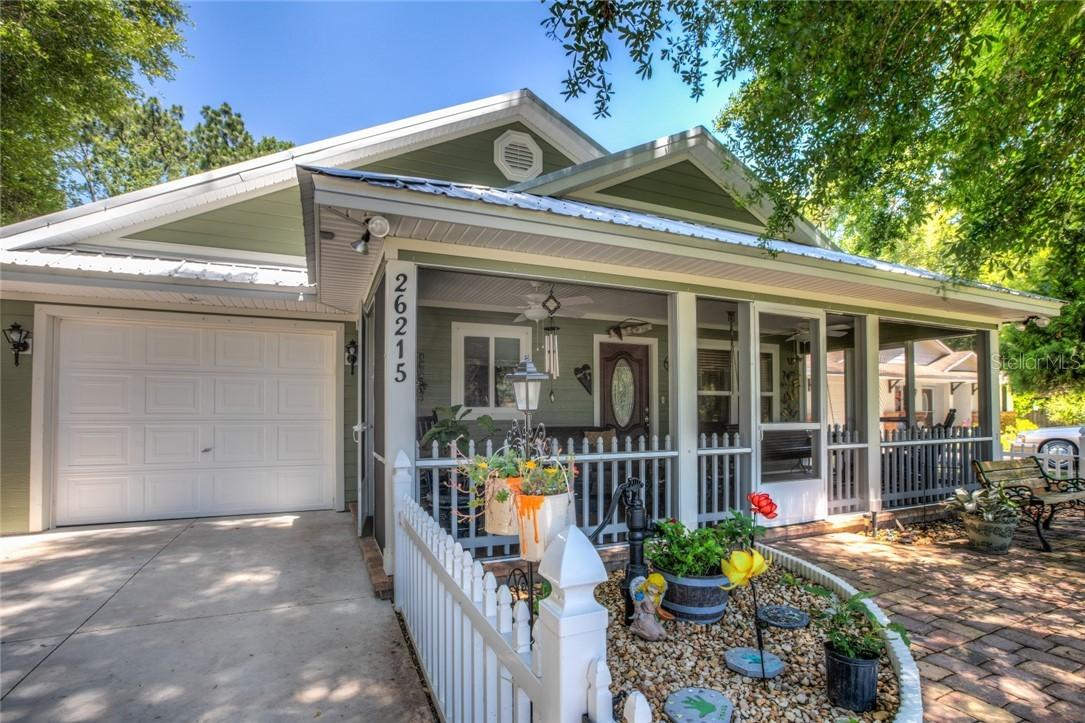 26215 Troon Ave., Sorrento, FL 32776