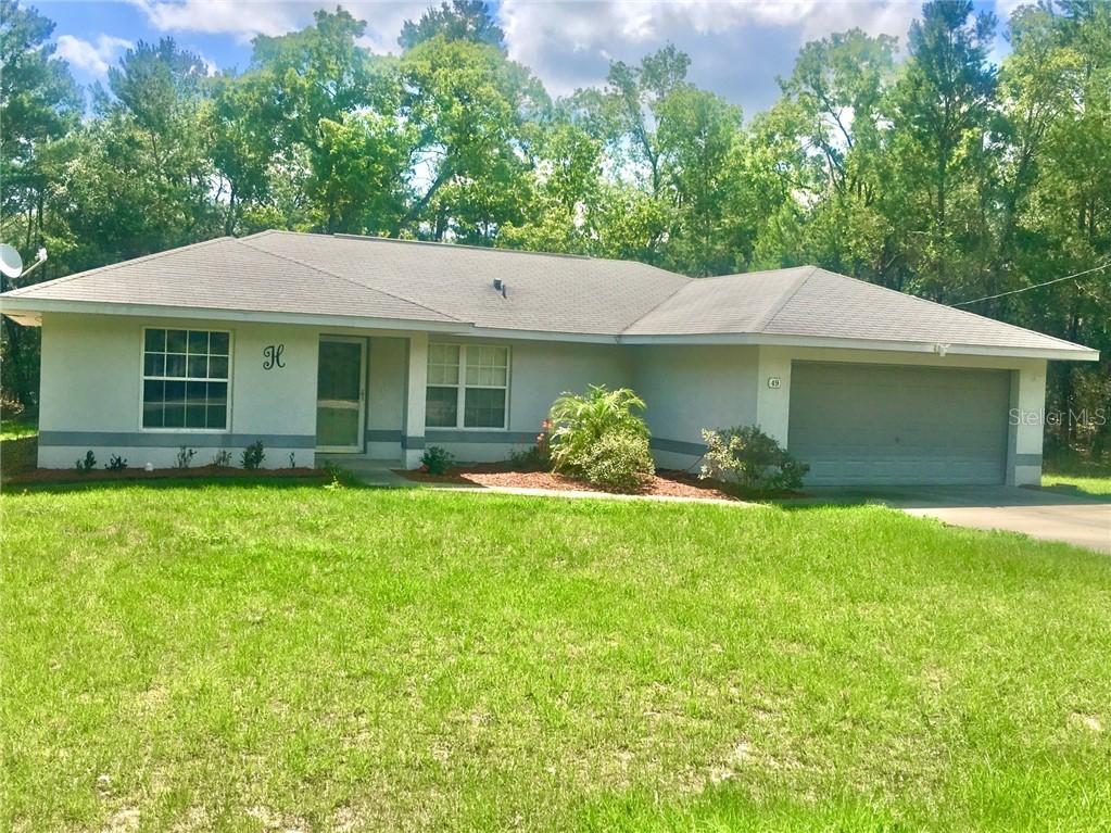 49 Fisher Course, Ocklawaha, FL 32179