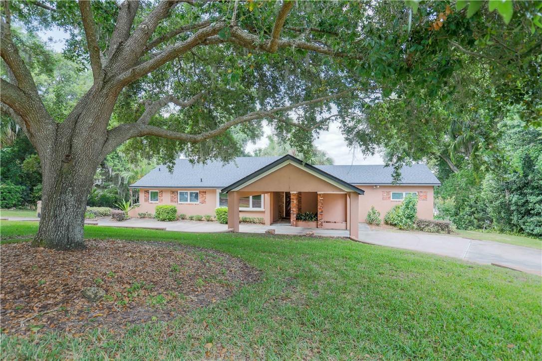 2400 Topping Pl., Eustis, FL 32726