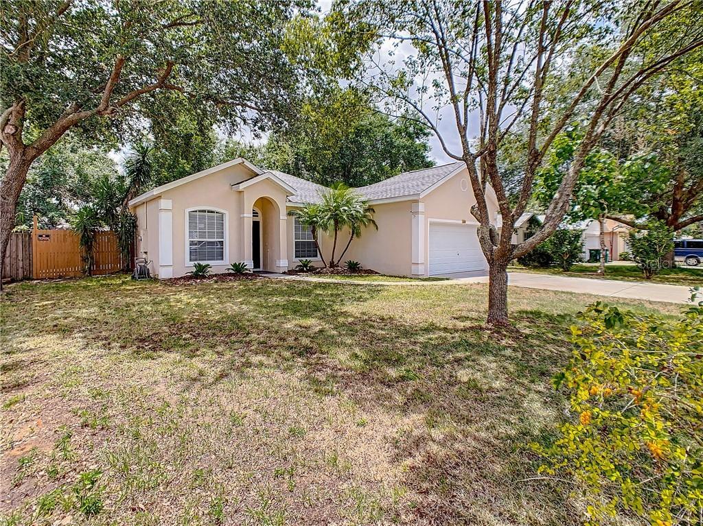 320 South Ave., Eustis, FL 32726
