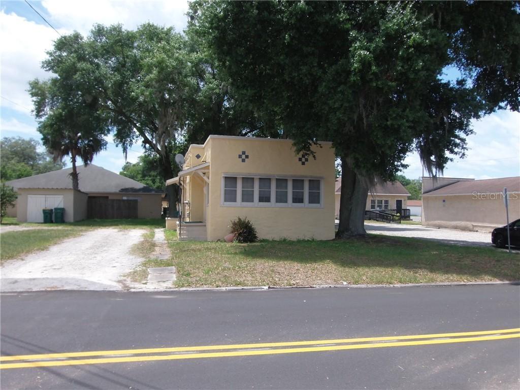18 E Golf Links Ave., Eustis, FL 32726