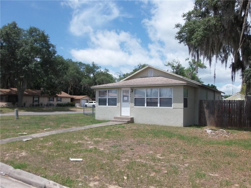 944 Morin St., Eustis, FL 32726