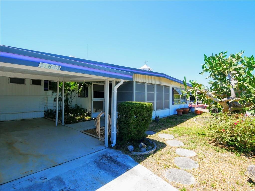 31643 Blanton Ln., Tavares, FL 32778