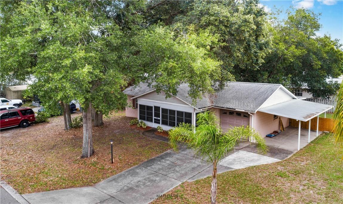 205 Cricket Hollow Ln., Eustis, FL 32726