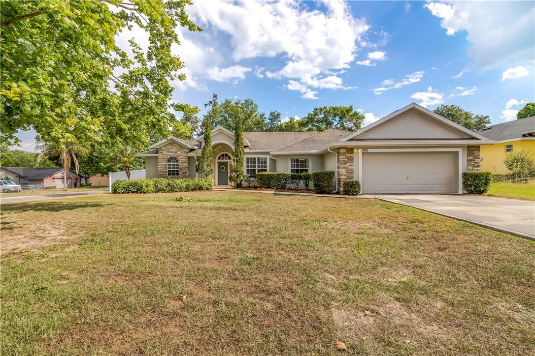 2510 Montecito Ave., Eustis, FL 32726