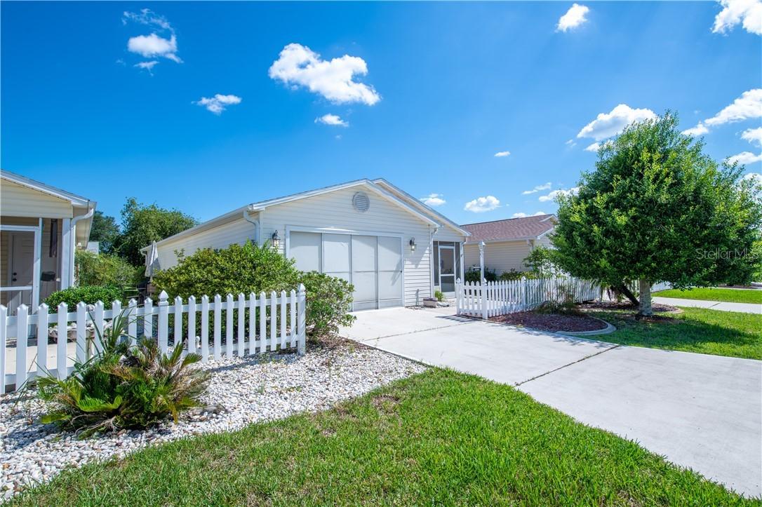 2144 Estevez Dr., The Villages, FL 32159