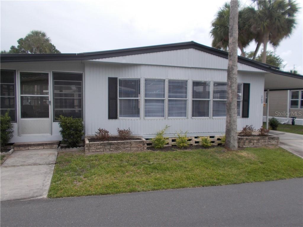 269 Pinewood Dr., Eustis, FL 32726