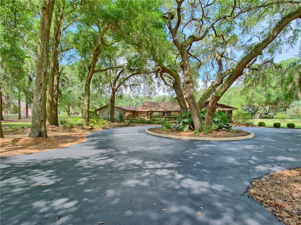 10463 County Road 115, Oxford, FL 34484