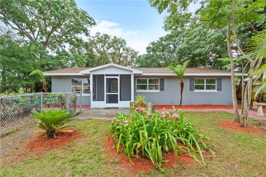 16204 2nd St., Umatilla, FL 32784