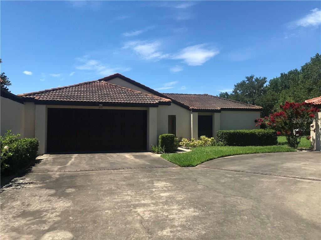 1908 Oak Cir. #8-A, Tavares, FL 32778