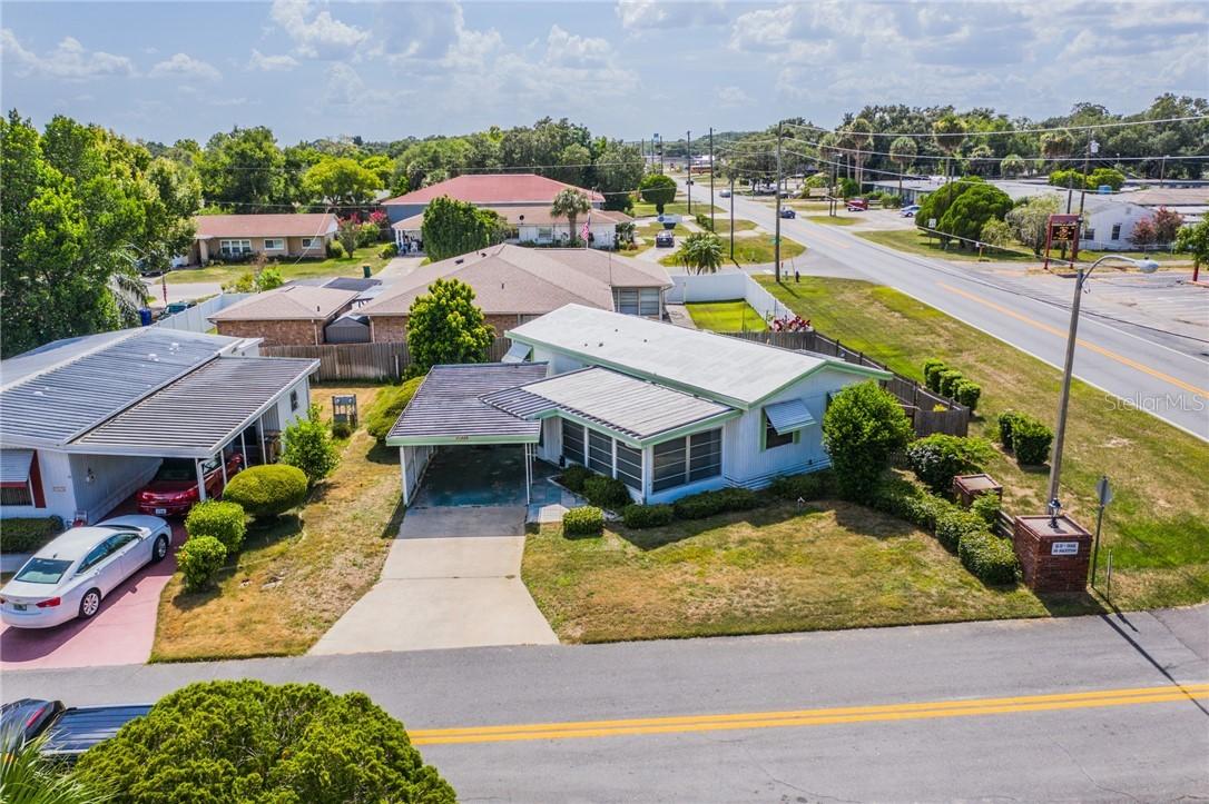 31235 Valencia Ave., Tavares, FL 32778
