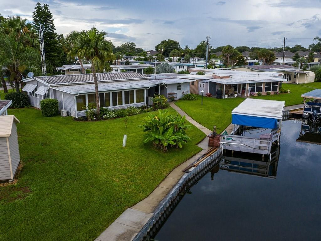 31541 Terrace Dr., Tavares, FL 32778