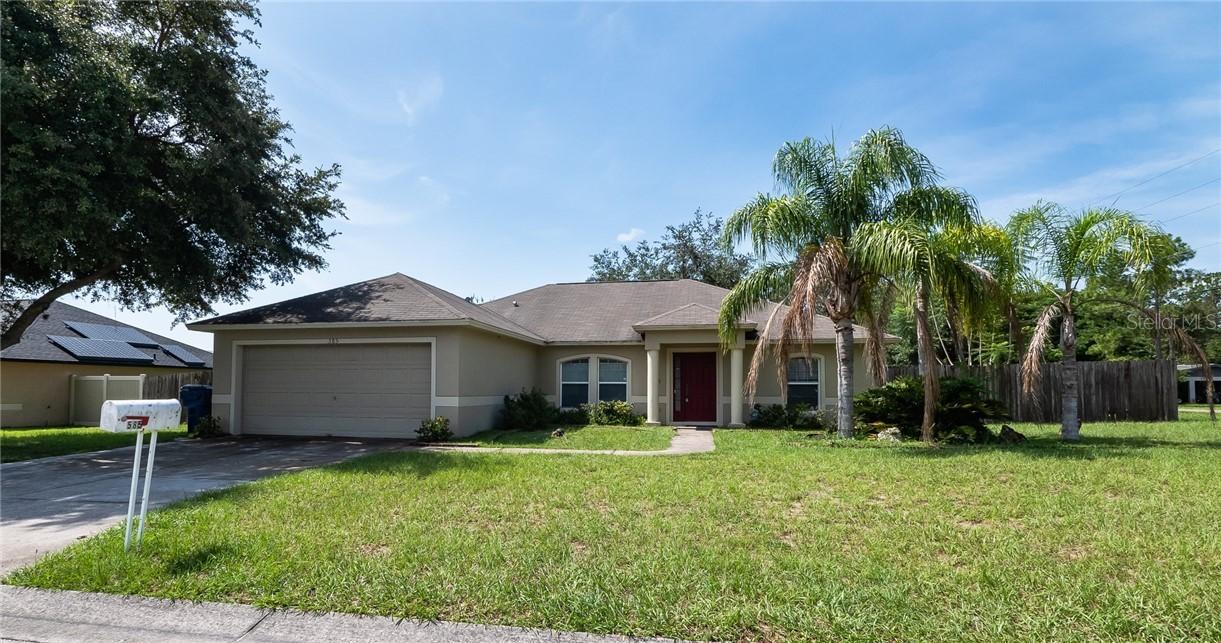 585 Ed Douglas Rd., Groveland, FL 34736