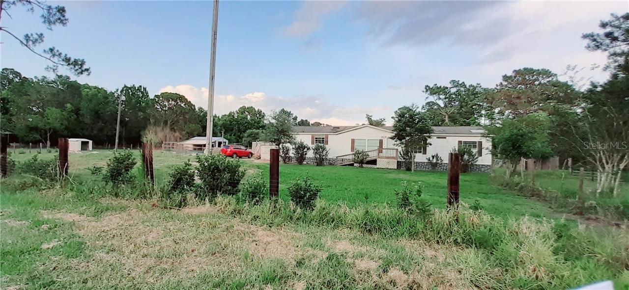 40404 Emeralda Island Rd., Leesburg, FL 34788