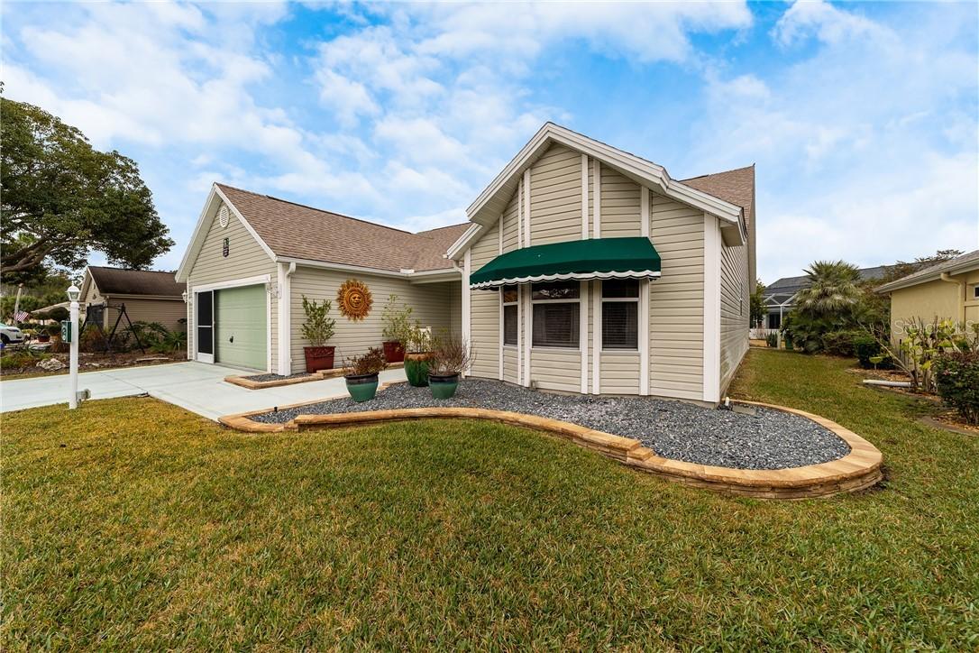 2111 Sansores St., The Villages, FL 32159