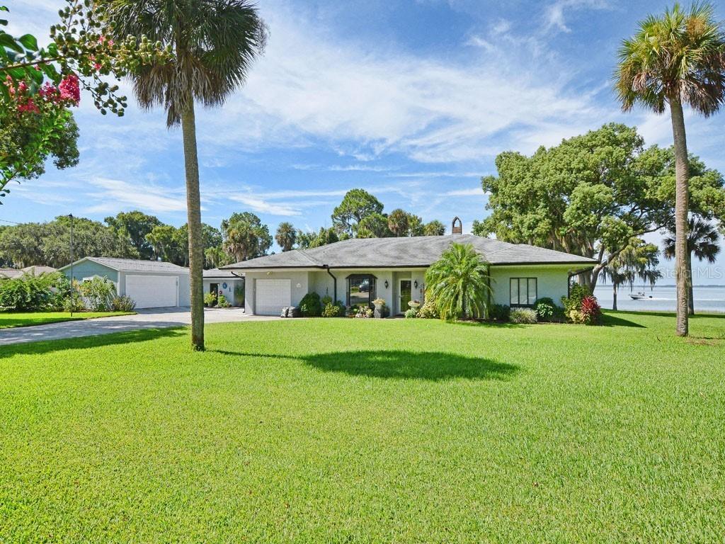 1902 Lake Eustis Dr., Eustis, FL 32726