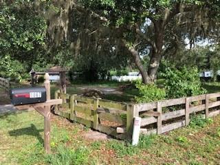 1035 Cr 467, Lake Panasoffkee, FL 33538