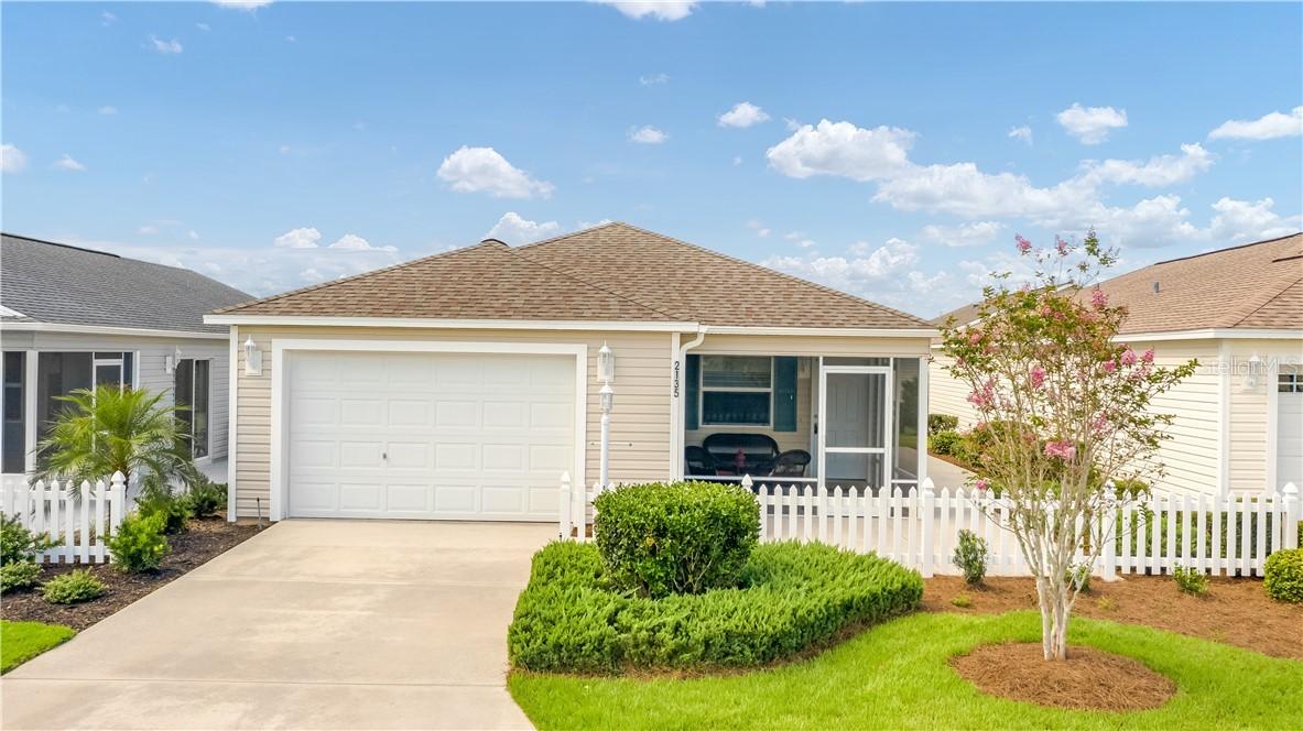 2135 New Haven Ln., The Villages, FL 32163