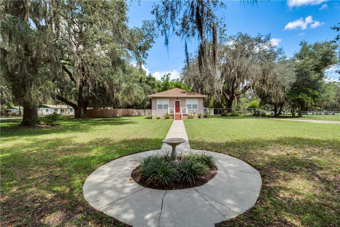 105 W Greenwood St., Groveland, FL 34736