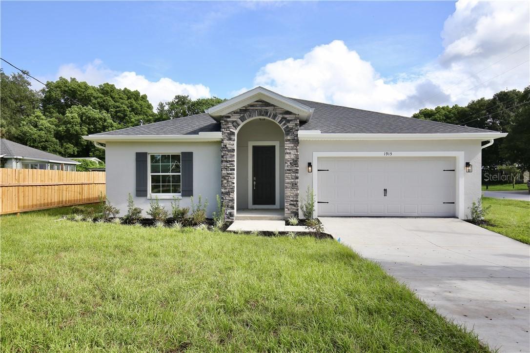 1915 E Washington Ave., Eustis, FL 32726