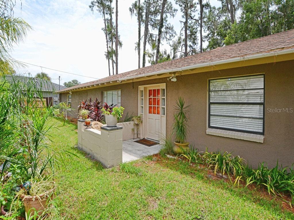 665 Jackson St., Eustis, FL 32726