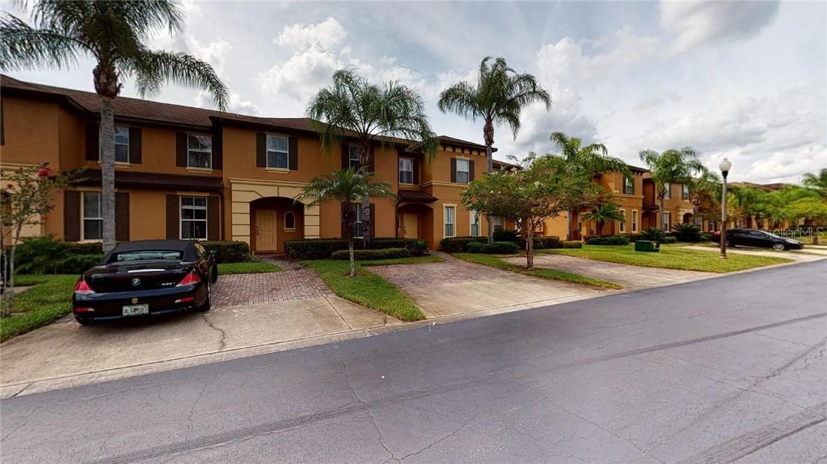 1124 Calabria Ave., Davenport, FL 33897