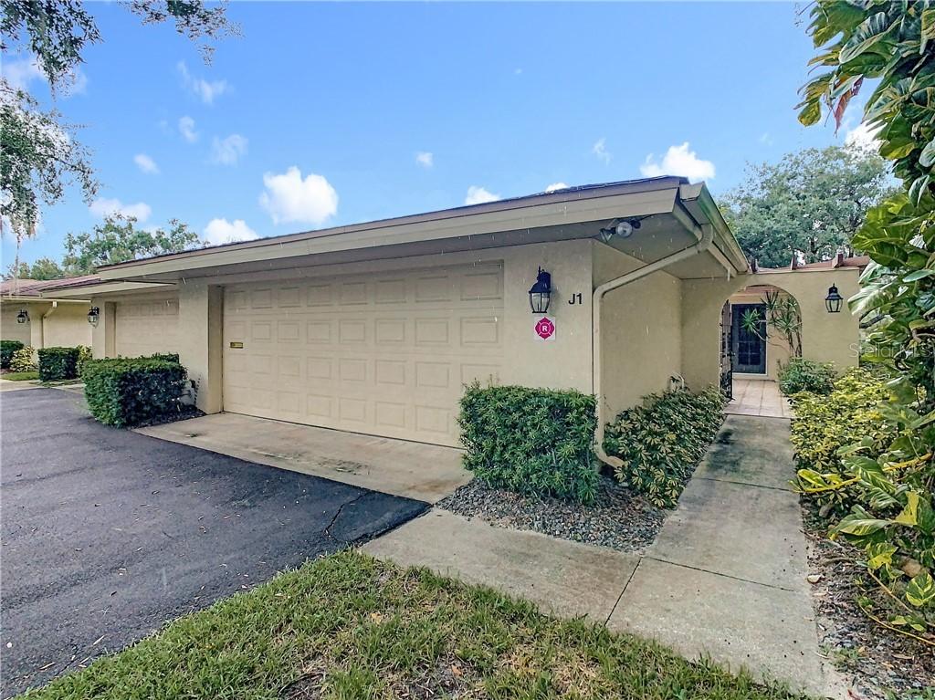 100 S Tremain St. #J1, Mount Dora, FL 32757