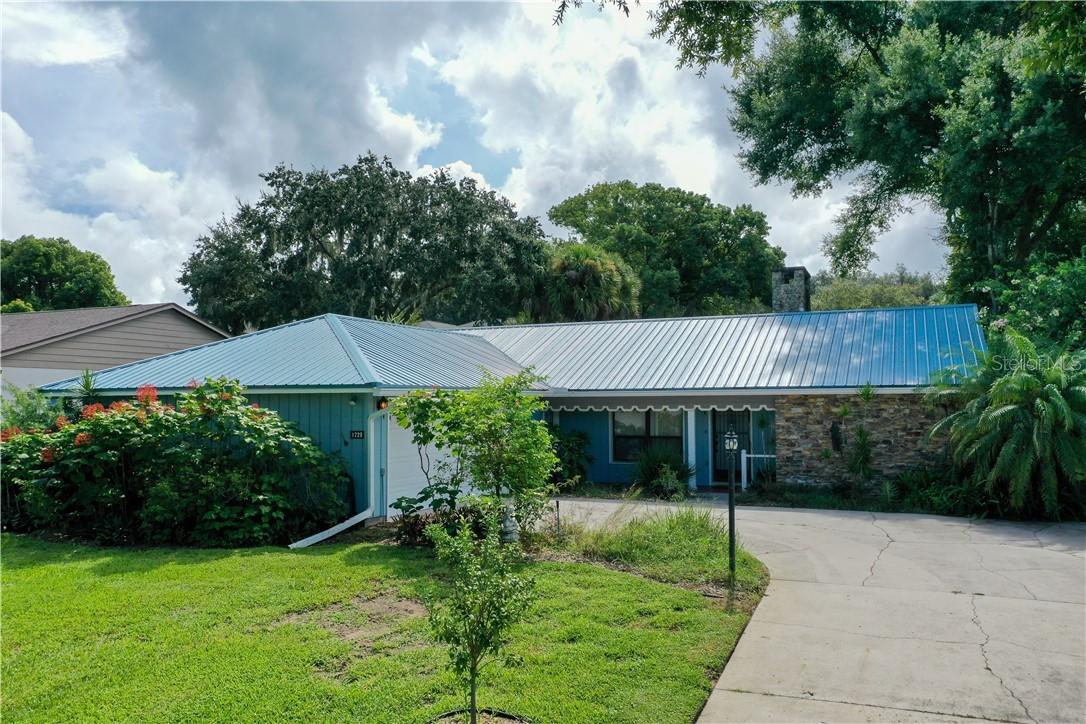 1229 Overlook Rd., Eustis, FL 32726