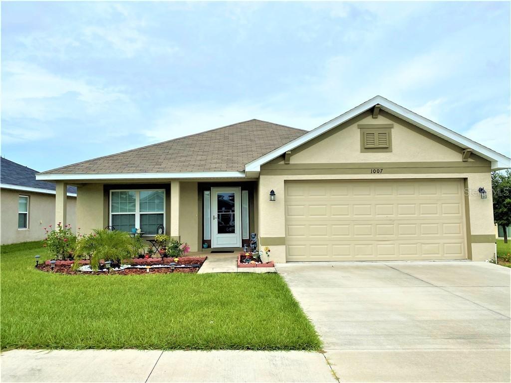 1007 Longville Cir., Tavares, FL 32778