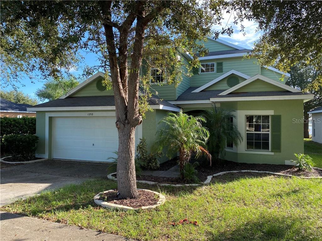 1252 Kellogg Dr., Tavares, FL 32778