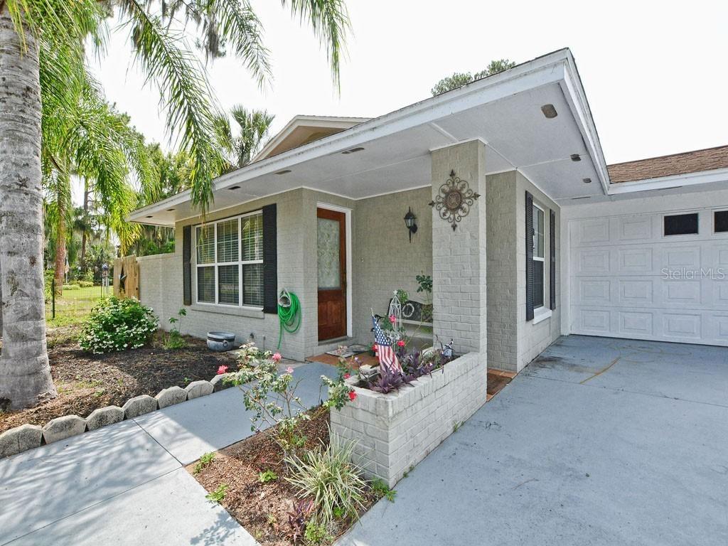 503 Lakeshore Dr., Eustis, FL 32726