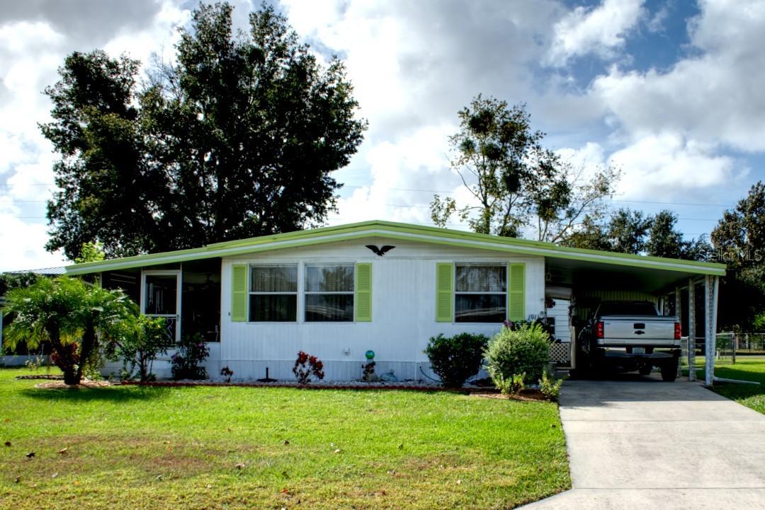 1011 Belmont Cir., Tavares, FL 32778
