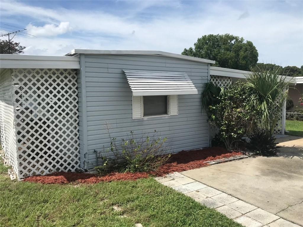 11545 Hickory Ln., Tavares, FL 32778