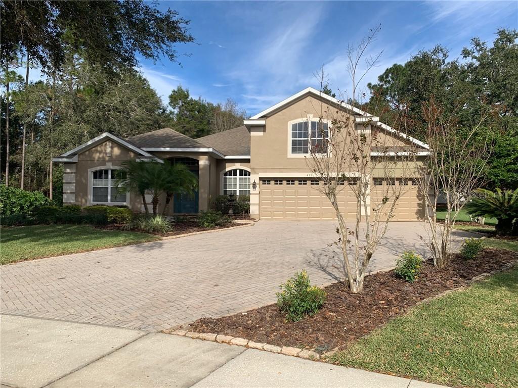 411 E Blue Water Edge Dr., Eustis, FL 32736