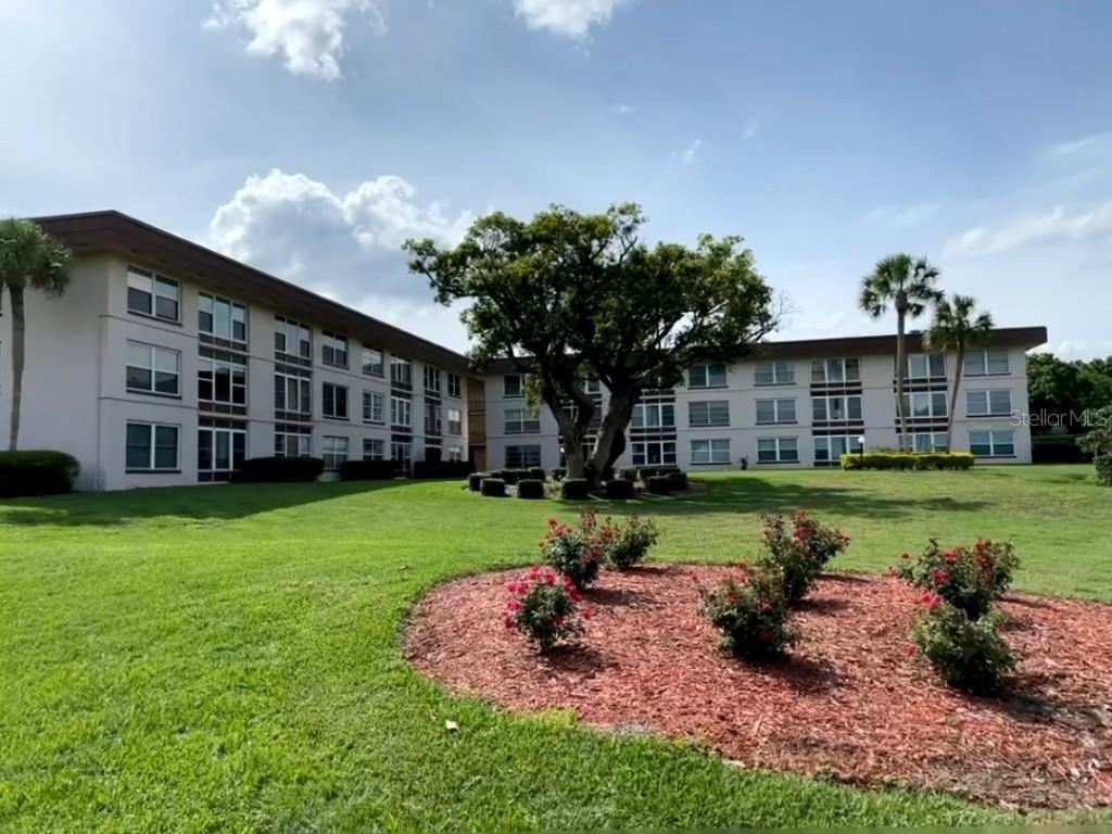 333 Lake Howard Dr. #212C, Winter Haven, FL 33880