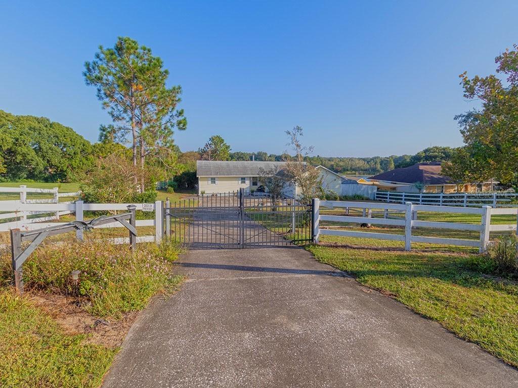 9411 Lakeshore Dr., Clermont, FL 34711