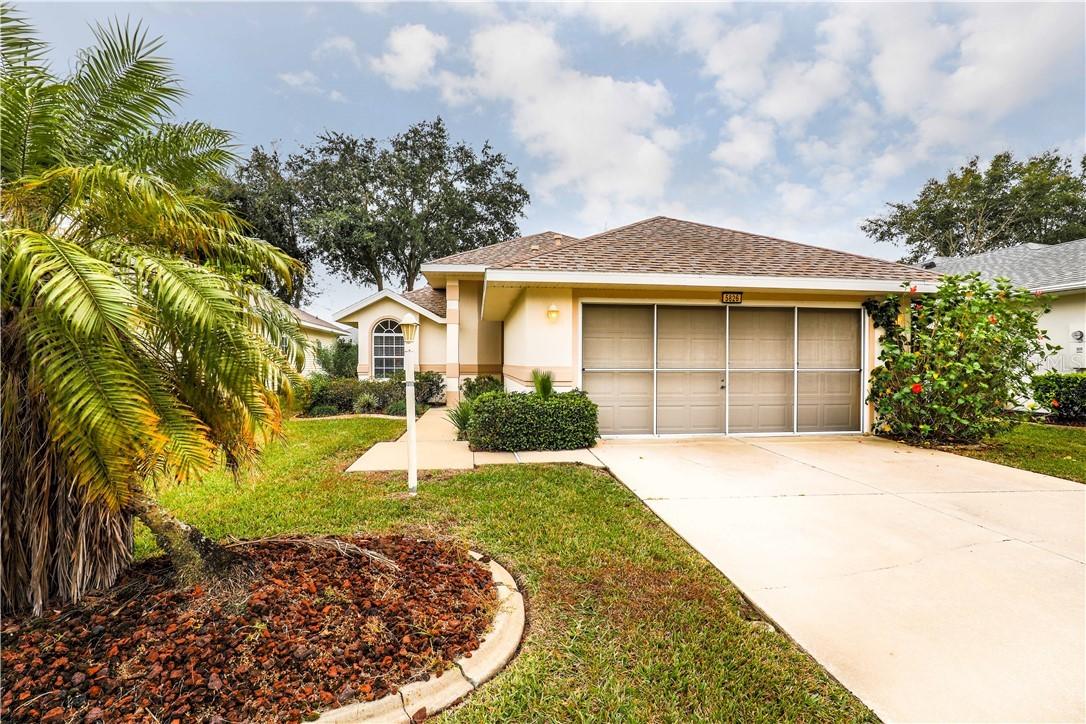 5826 Princess Caroline Pl., Leesburg, FL 34748