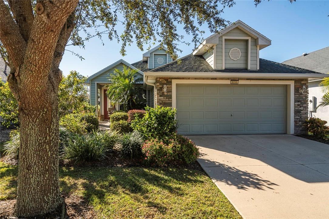 8050 Waterbury Way, Mount Dora, FL 32757