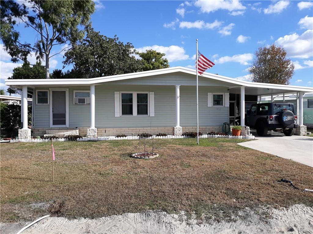 1422 Apache Cir., Tavares, FL 32778