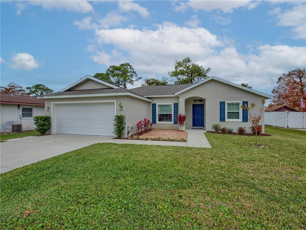 12623 Pine Island Dr., Leesburg, FL 34788