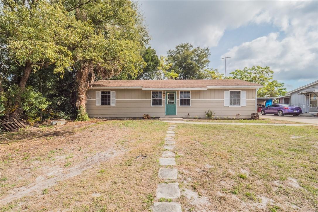 31738 Blanton Ln., Tavares, FL 32778