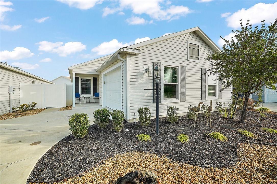 571 Belle Glade Ave., The Villages, FL 32163