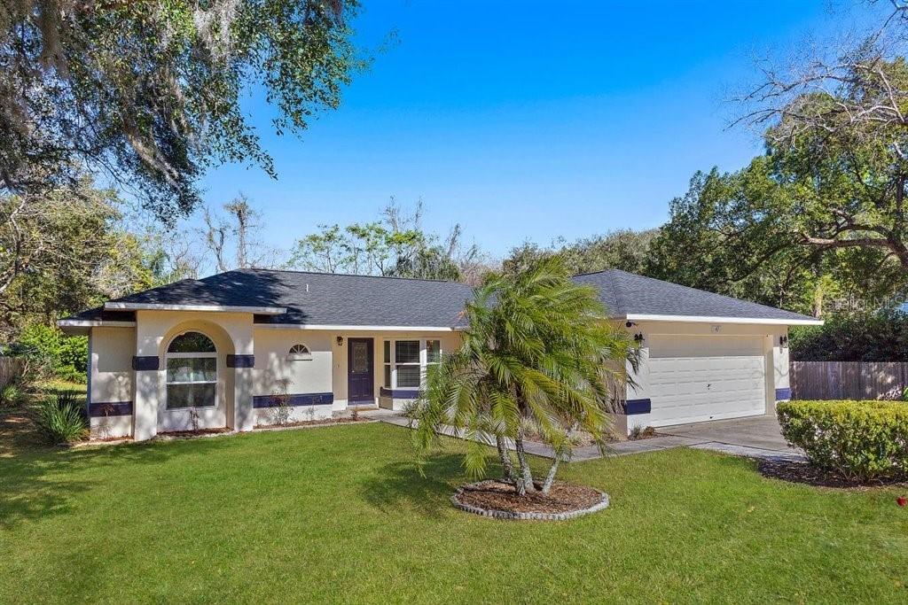 41 Dogwood Ln., Eustis, FL 32726